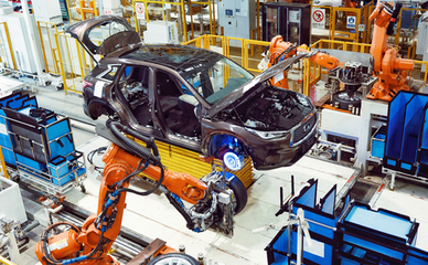 東風(fēng)英菲尼迪 以“奮進(jìn)之年”為號(hào)角，多維戰(zhàn)略布局釋放潛能，驅(qū)動(dòng)未來汽車銷售新篇章